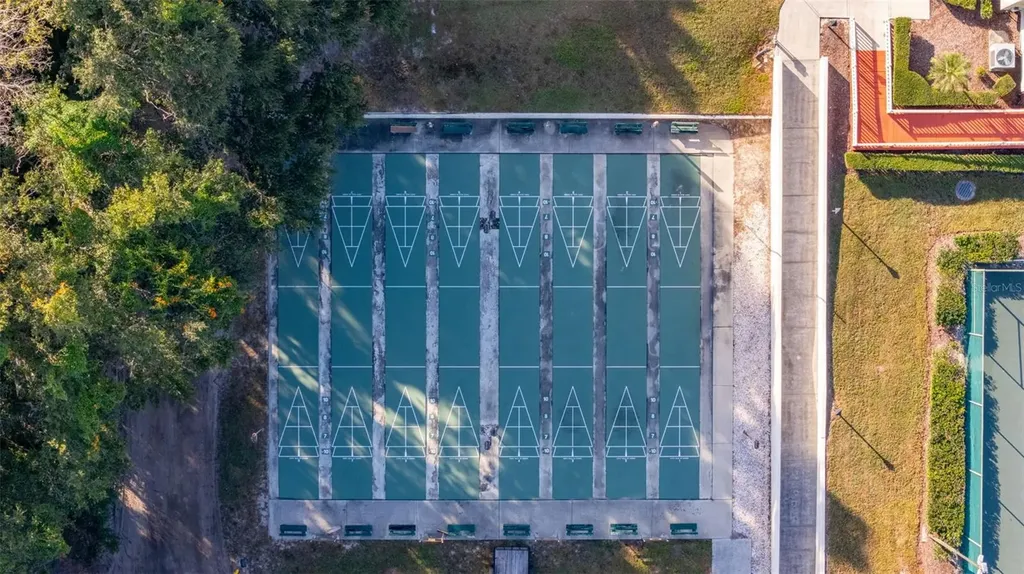 2118 Canopy Circle Zellwood FL 32798