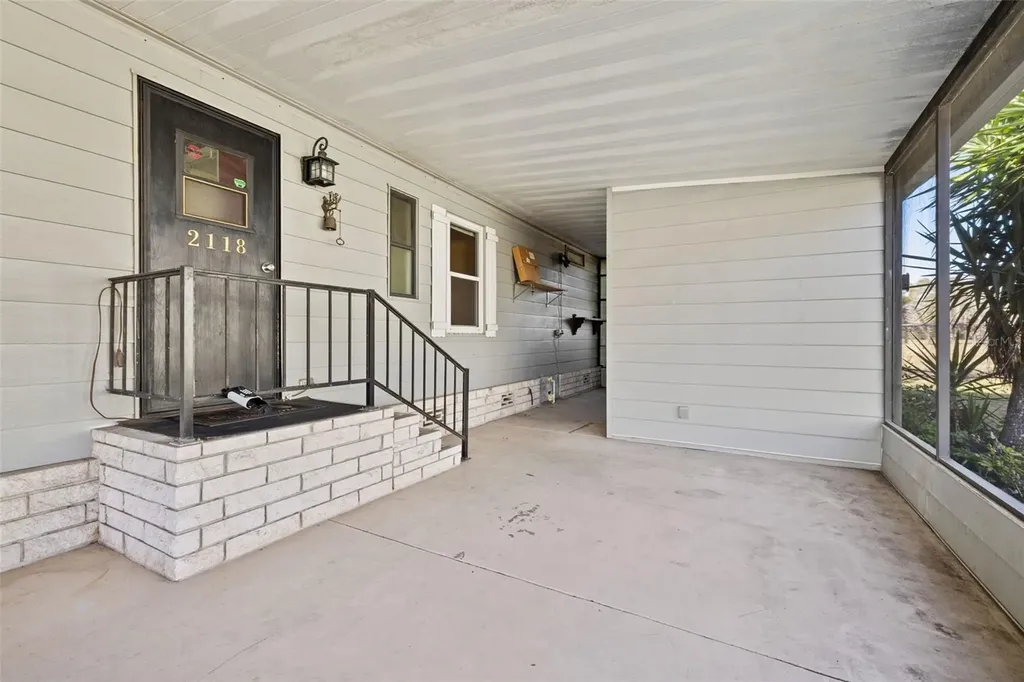 2118 Canopy Circle Zellwood FL 32798