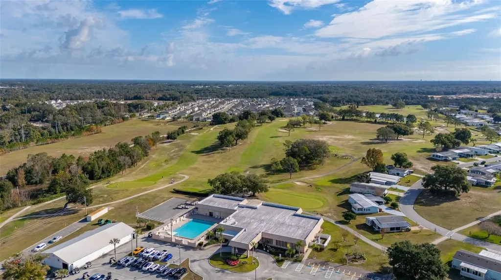 2118 Canopy Circle Zellwood FL 32798