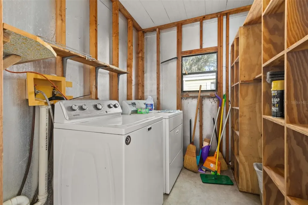 2118 Canopy Circle Zellwood FL 32798