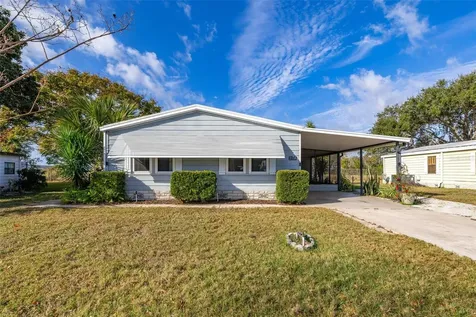 2118 Canopy Circle Zellwood FL 32798