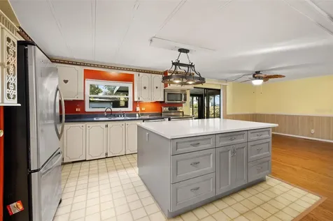 2118 Canopy Circle Zellwood FL 32798