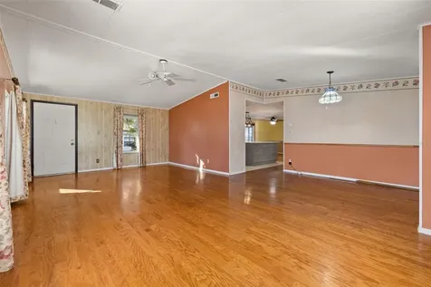 2118 Canopy Circle Zellwood FL 32798