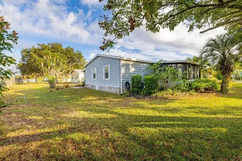 2118 Canopy Circle Zellwood FL 32798