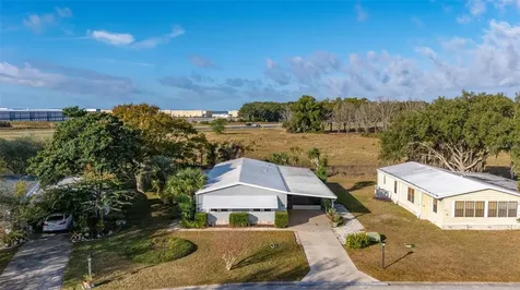 2118 Canopy Circle Zellwood FL 32798