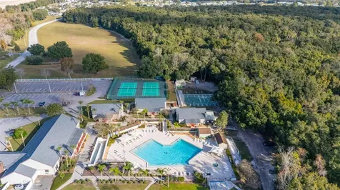 2118 Canopy Circle Zellwood FL 32798