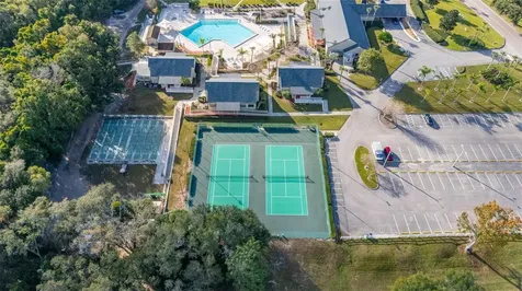 2118 Canopy Circle Zellwood FL 32798
