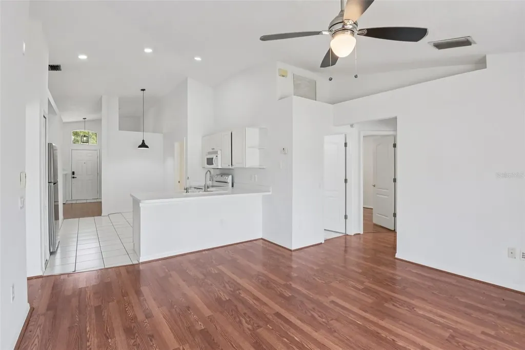 8816 Sea Island Way Tampa FL 33635