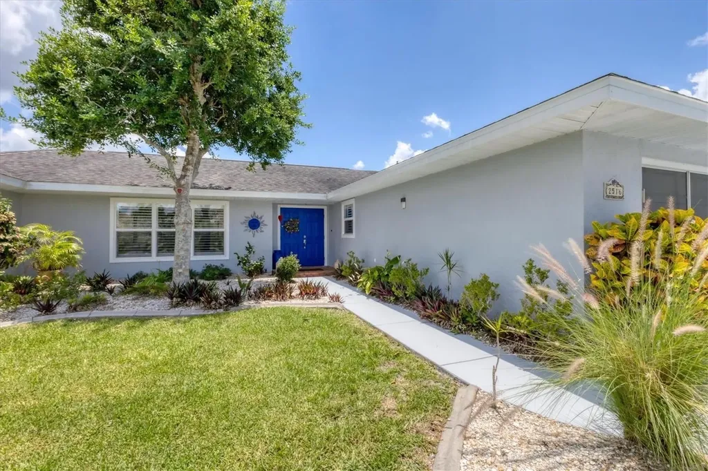2516 Dixon Terrace Port Charlotte FL 33981