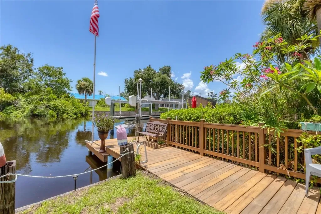 2516 Dixon Terrace Port Charlotte FL 33981