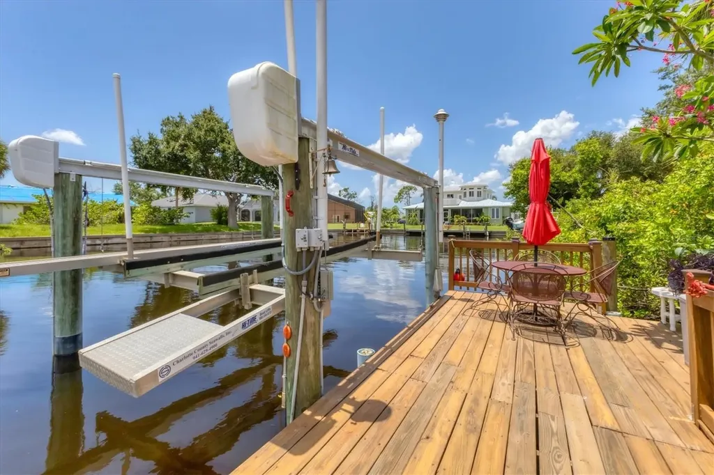 2516 Dixon Terrace Port Charlotte FL 33981