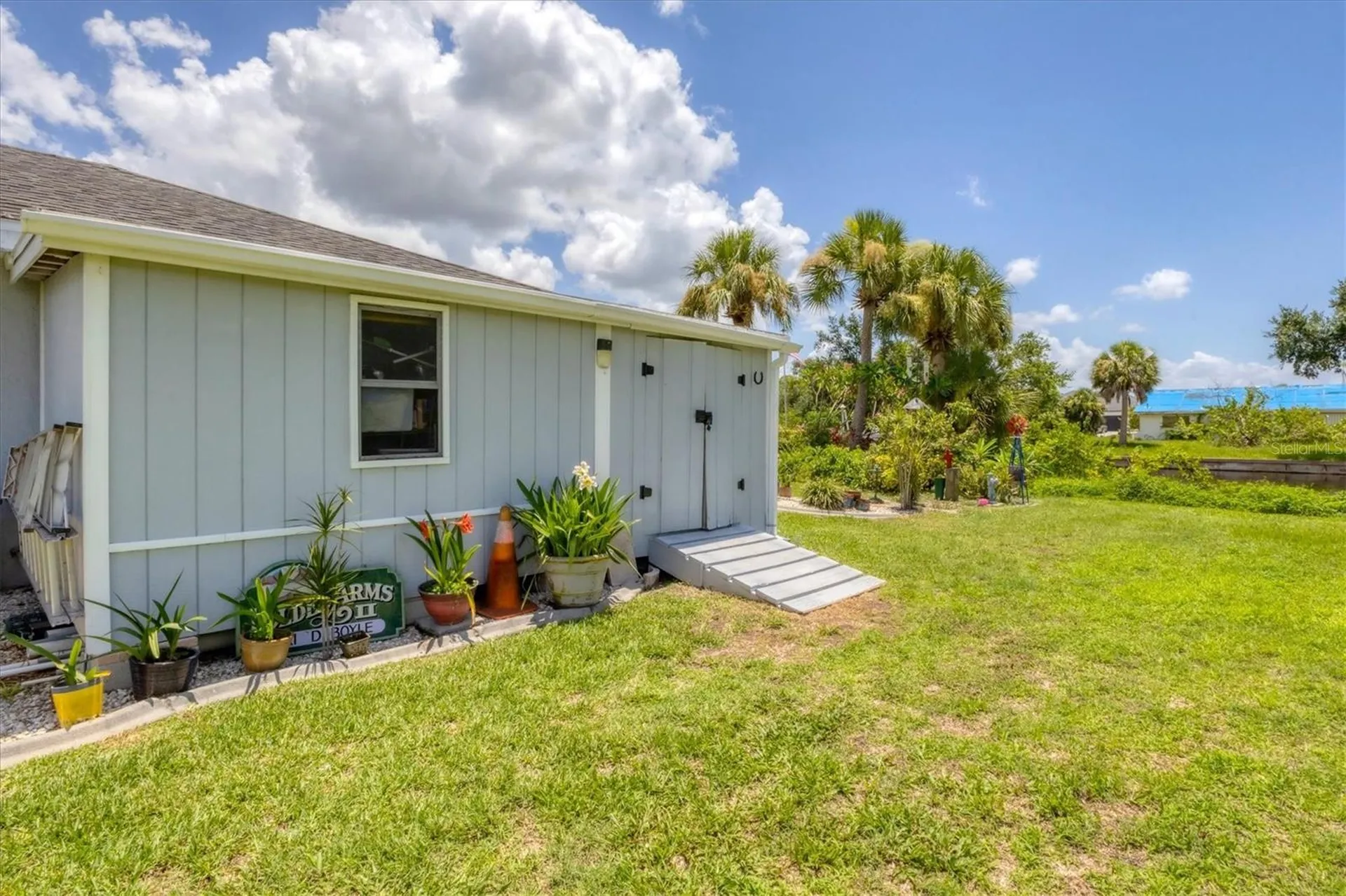 2516 Dixon Terrace Port Charlotte FL 33981