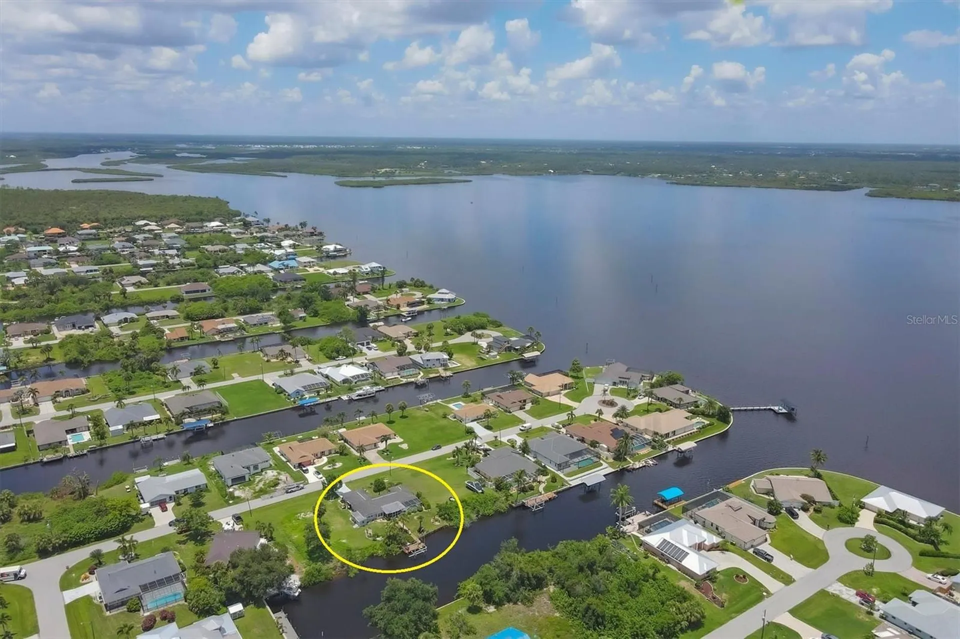 2516 Dixon Terrace Port Charlotte FL 33981