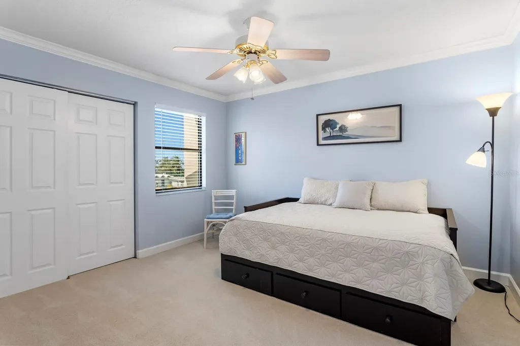 907 Bahia Del Sol Drive Ruskin FL 33570