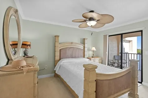 907 Bahia Del Sol Drive Ruskin FL 33570