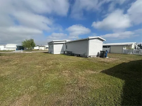 204 52nd Avenue Plaza E Bradenton FL 34203
