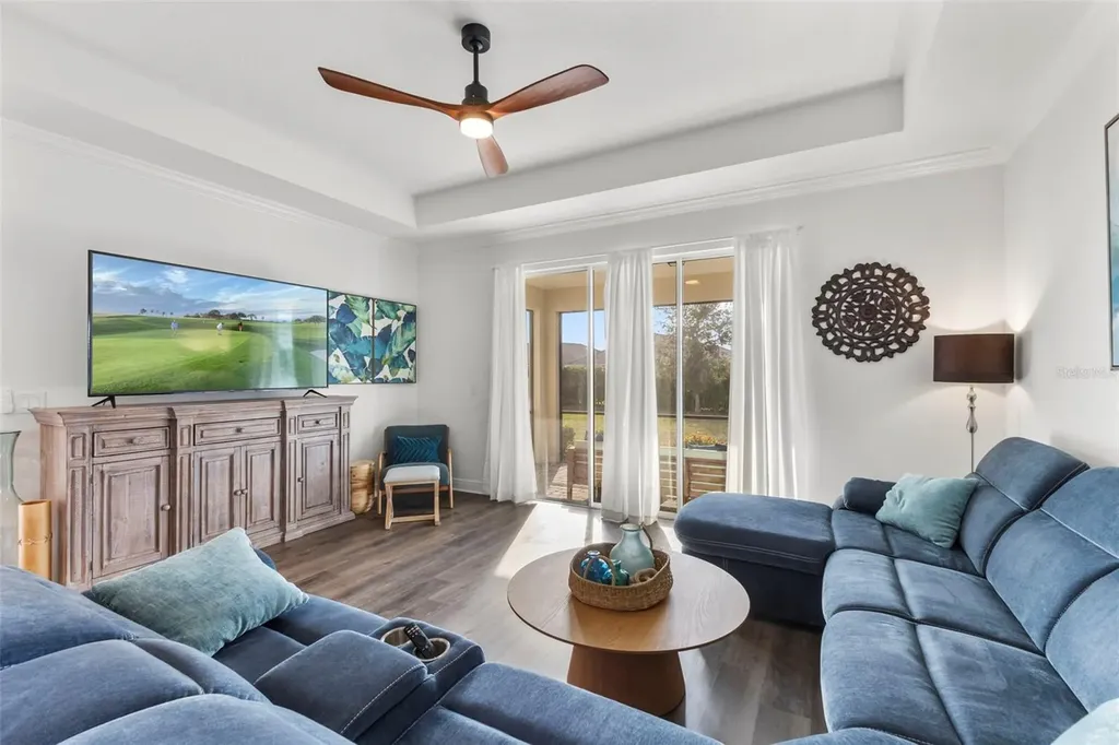 2637 Star Apple Way Sarasota FL 34240