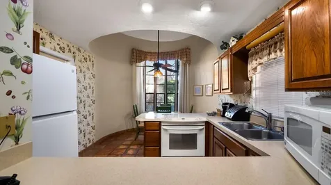 708 Santa Cruz Lane Howey In The Hills FL 34737