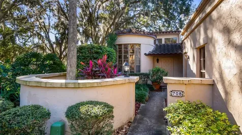 708 Santa Cruz Lane Howey In The Hills FL 34737