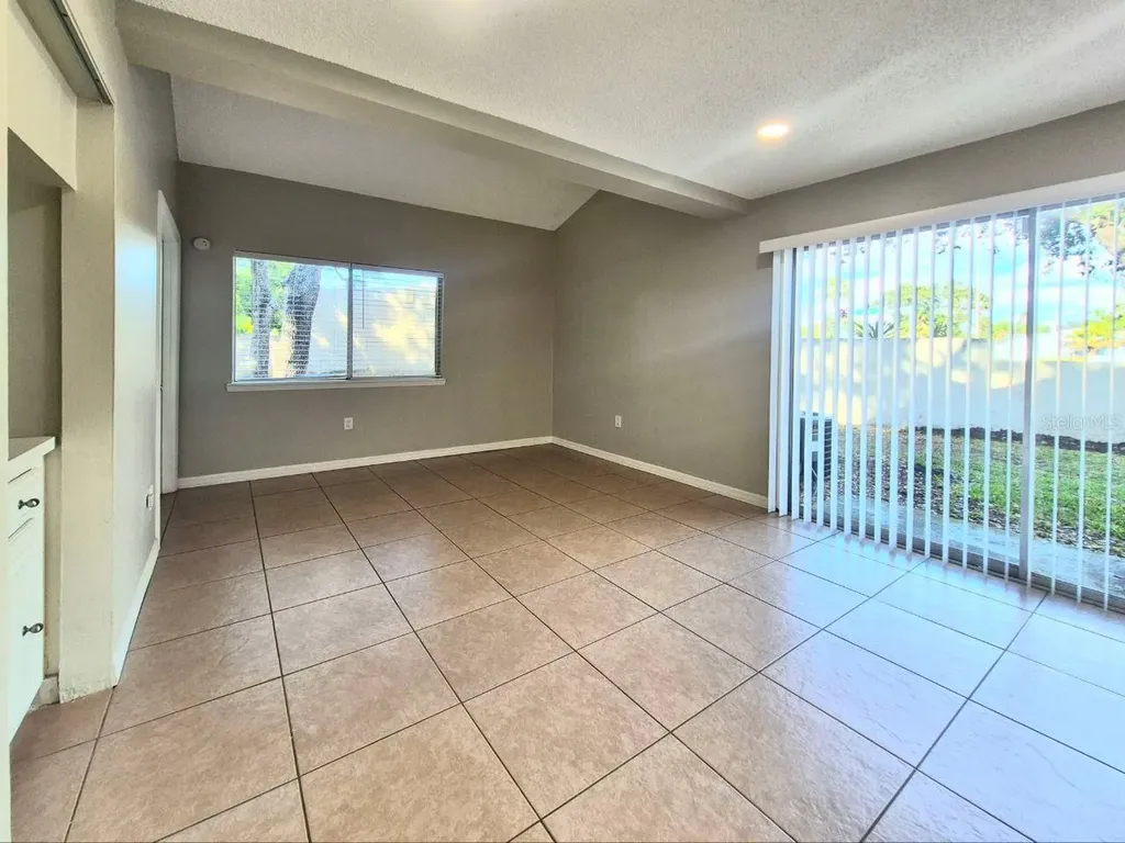 6345 Newtown Circle Tampa FL 33615