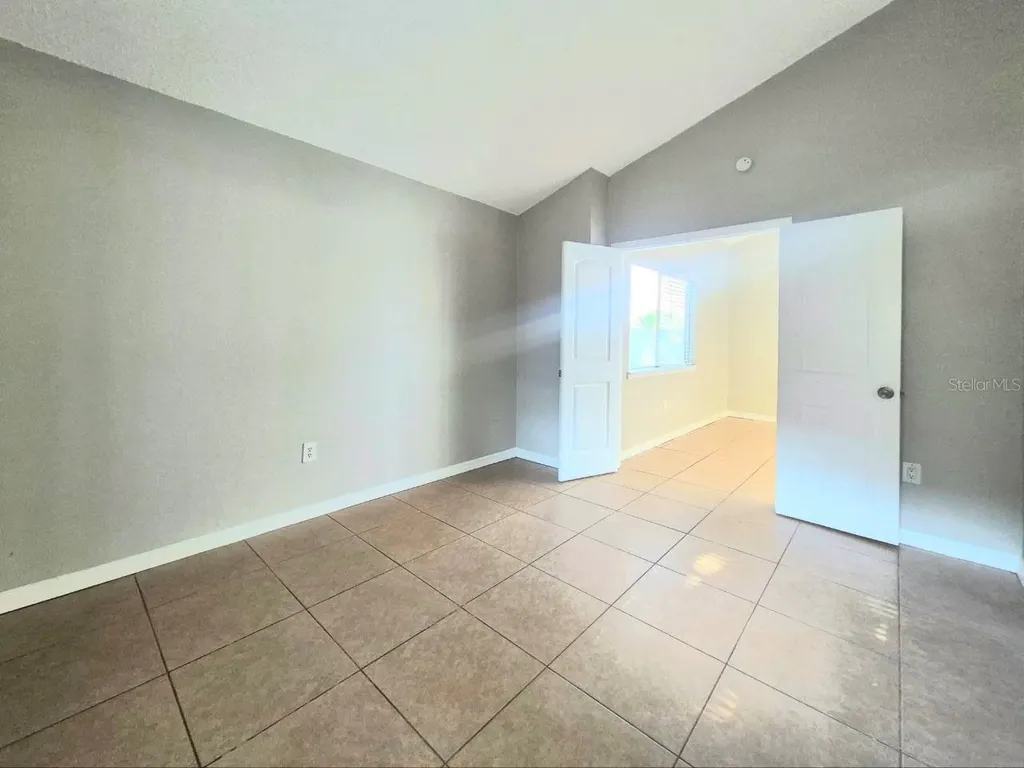 6345 Newtown Circle Tampa FL 33615