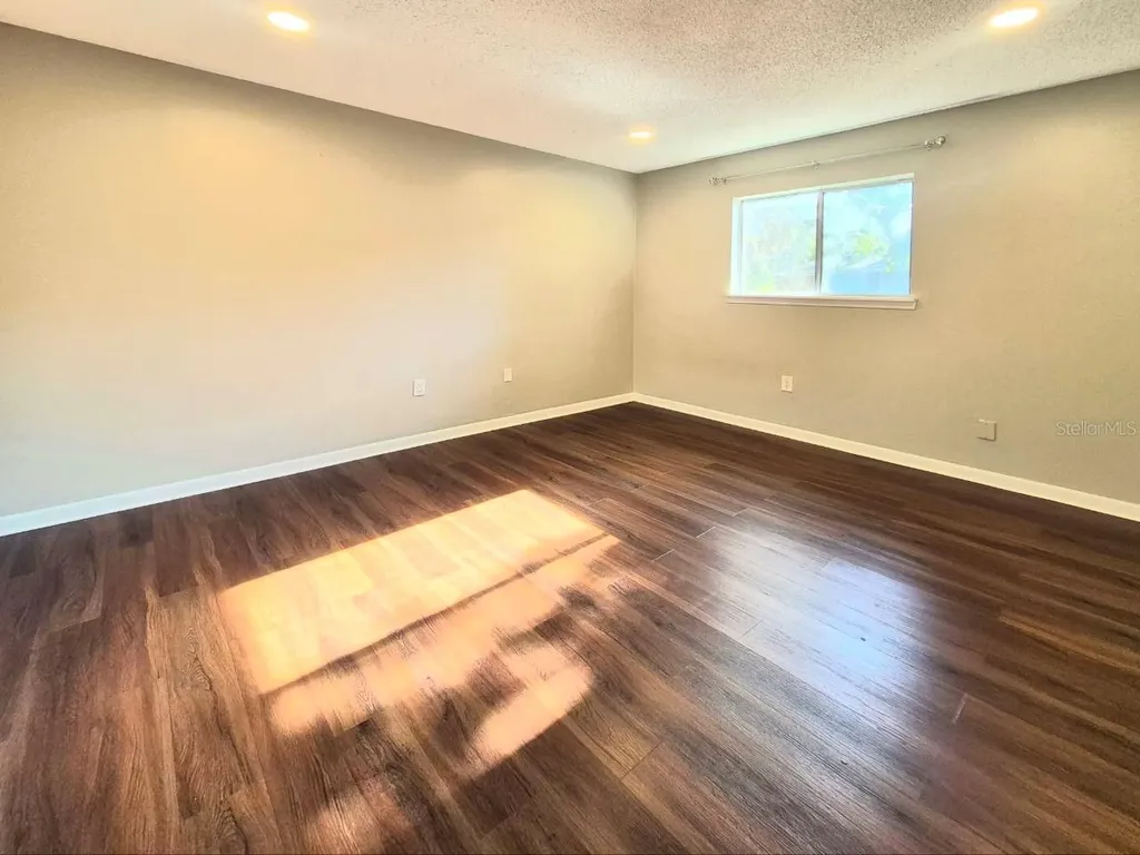 6345 Newtown Circle Tampa FL 33615