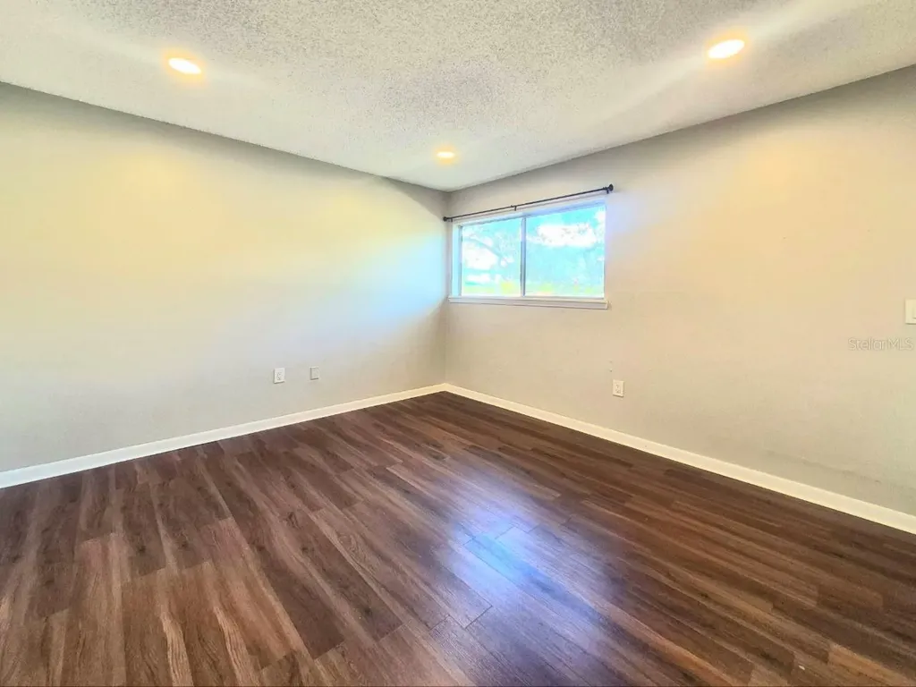 6345 Newtown Circle Tampa FL 33615