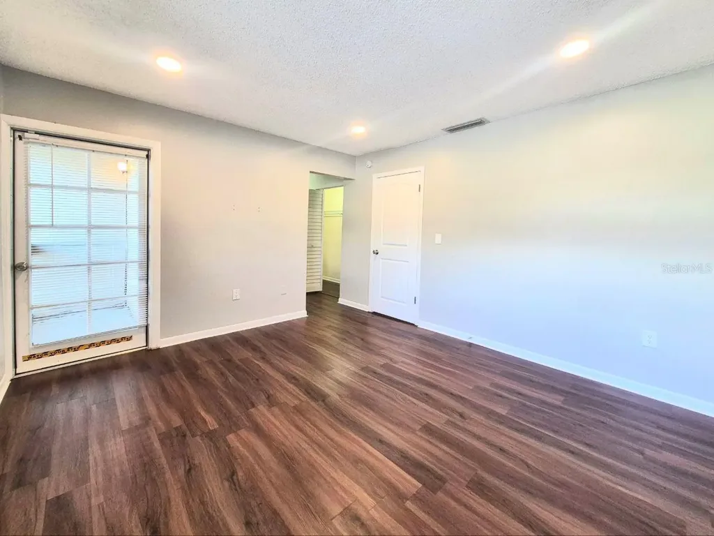 6345 Newtown Circle Tampa FL 33615