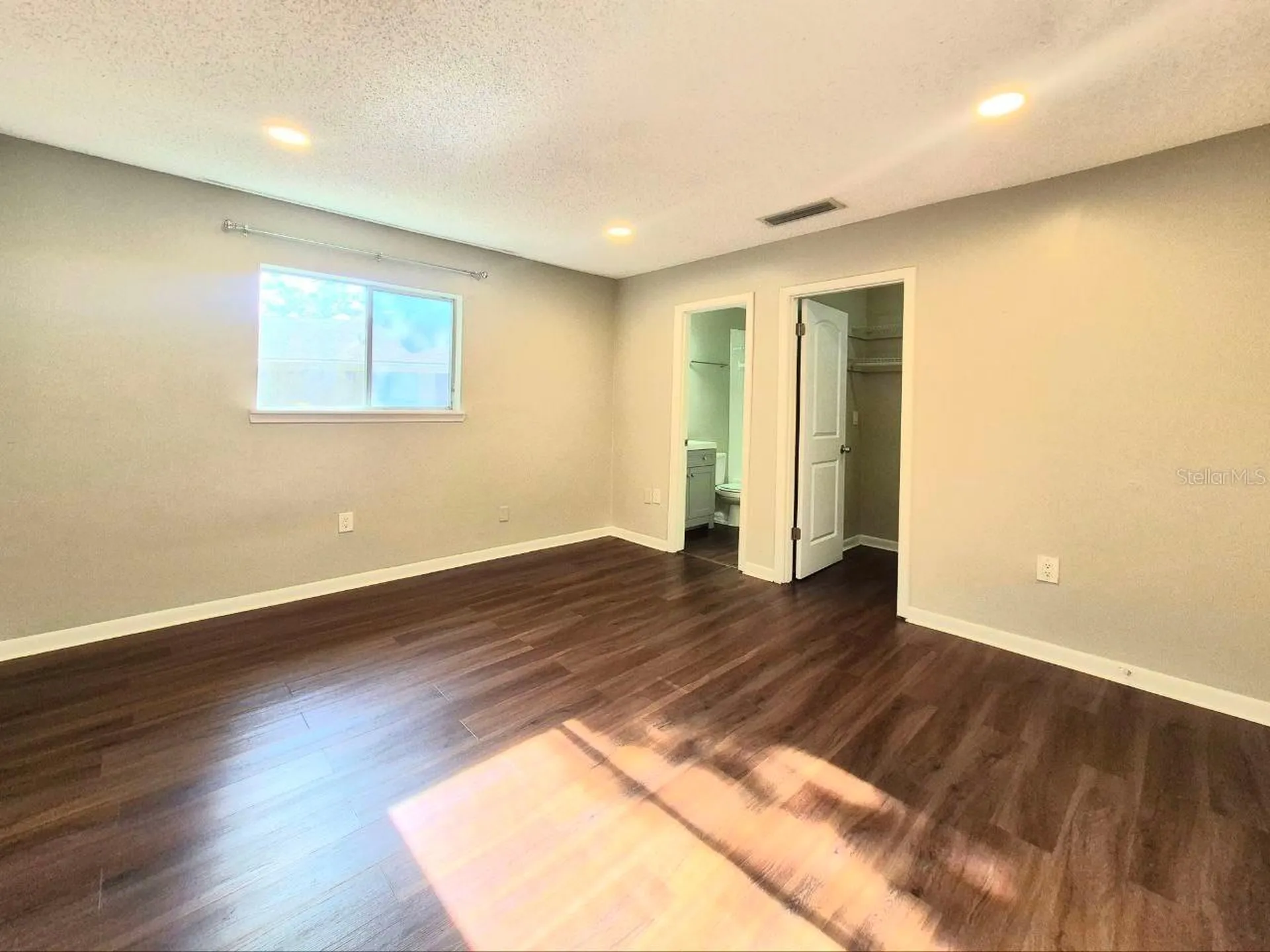 6345 Newtown Circle Tampa FL 33615