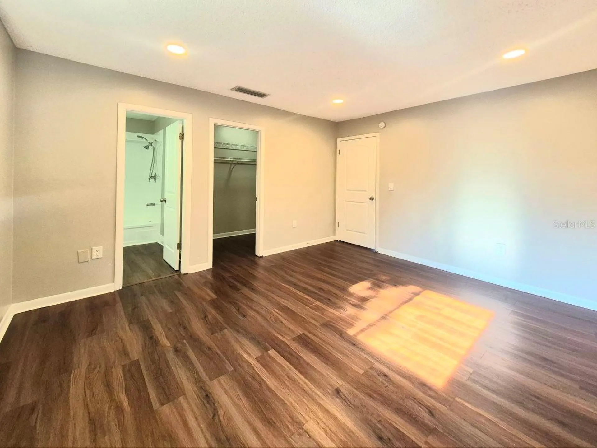 6345 Newtown Circle Tampa FL 33615
