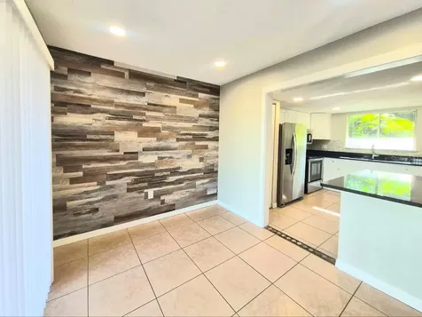 6345 Newtown Circle Tampa FL 33615
