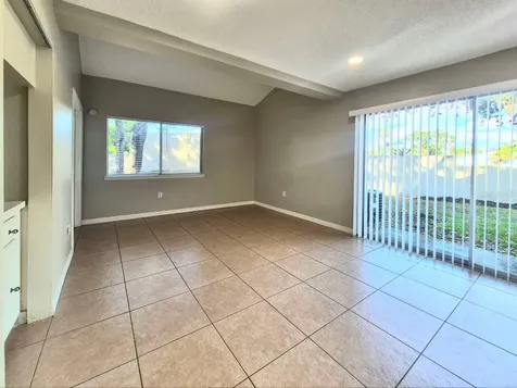 6345 Newtown Circle Tampa FL 33615