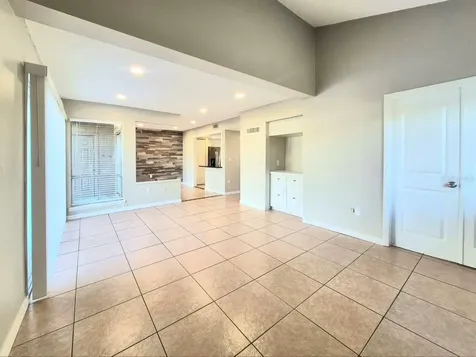 6345 Newtown Circle Tampa FL 33615