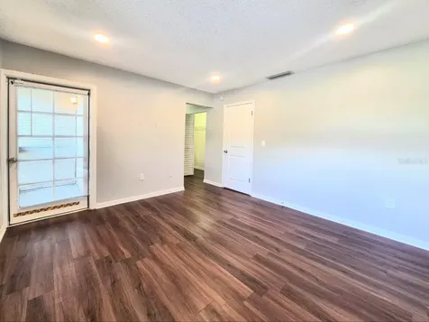 6345 Newtown Circle Tampa FL 33615
