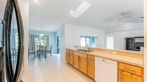 8 White Hurst Lane Palm Coast FL 32164