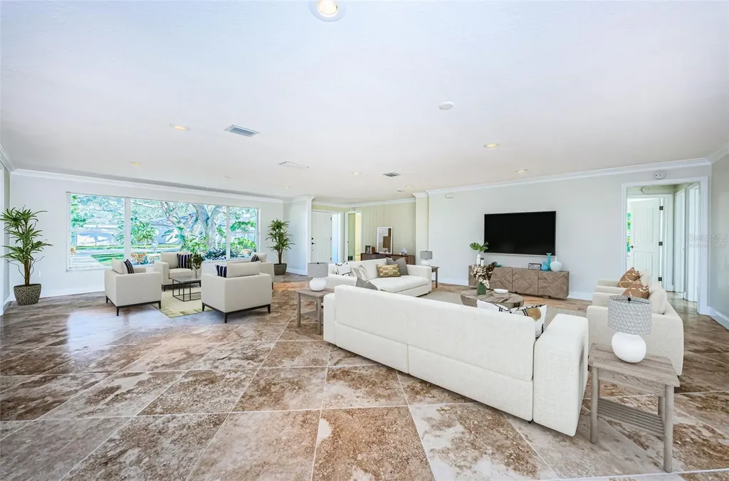 2391 Roberta Lane Clearwater FL 33764