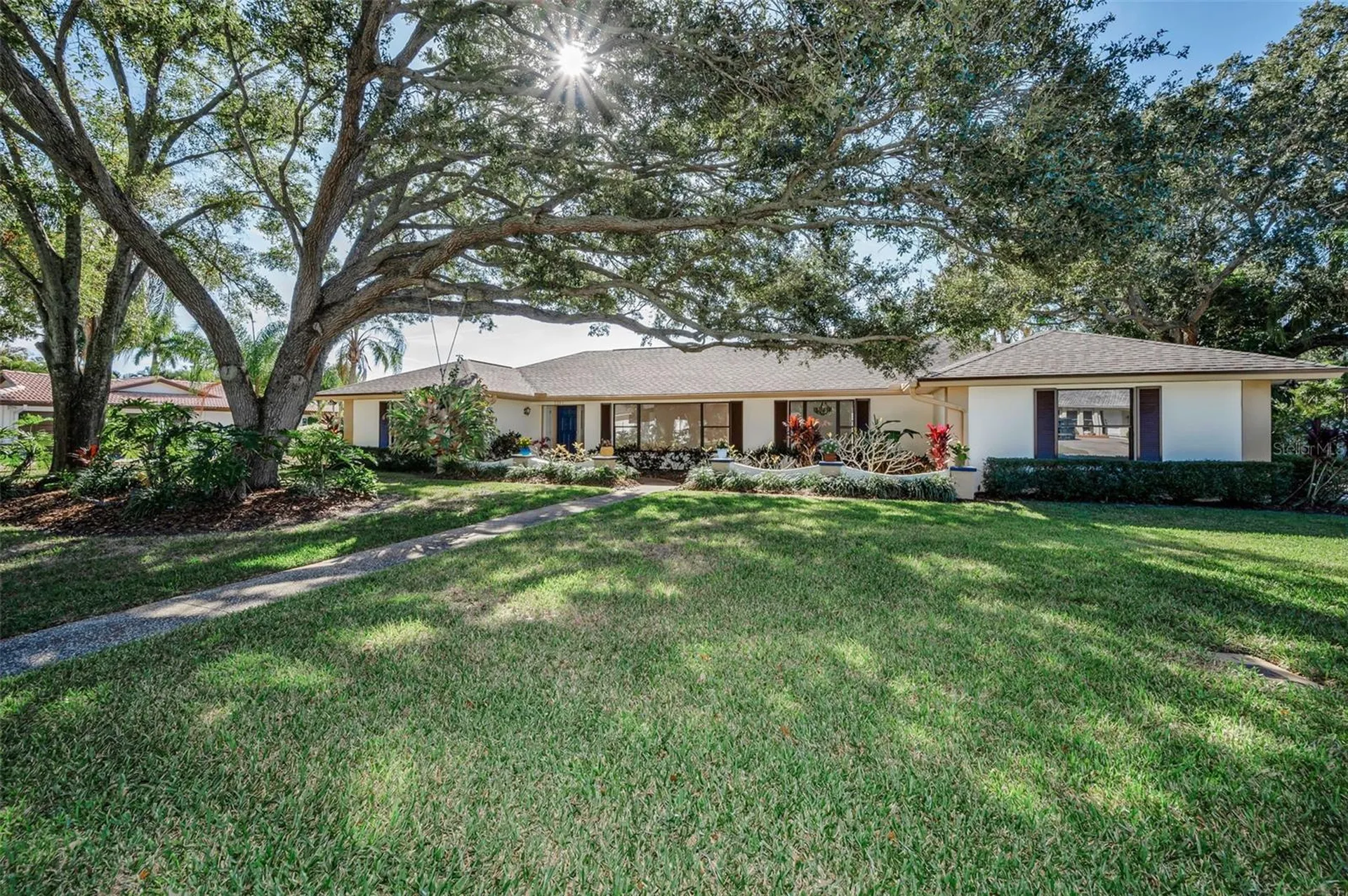 2391 Roberta Lane Clearwater FL 33764