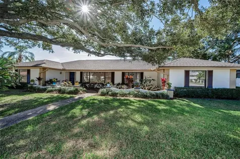 2391 Roberta Lane Clearwater FL 33764
