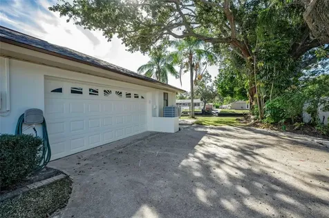 2391 Roberta Lane Clearwater FL 33764