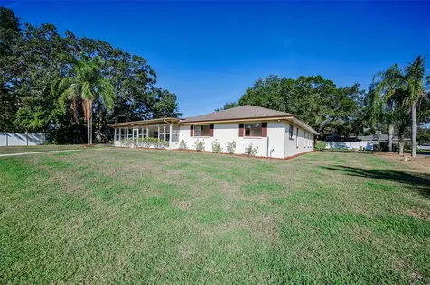 2391 Roberta Lane Clearwater FL 33764