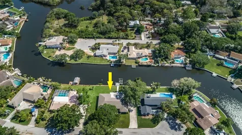 2391 Roberta Lane Clearwater FL 33764