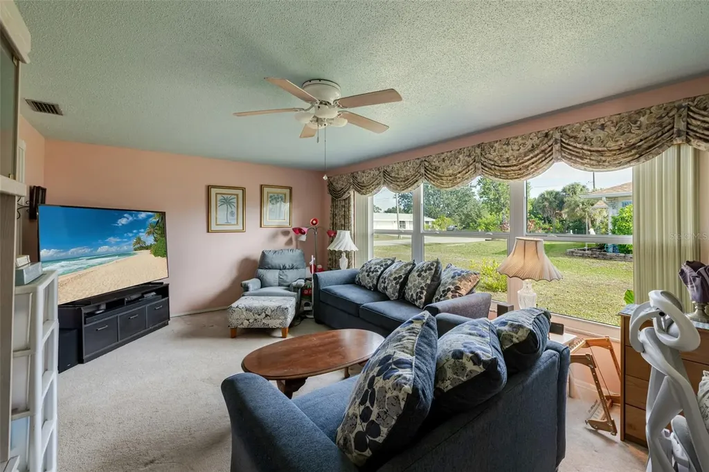 199 Carlisle Avenue NW Port Charlotte FL 33952