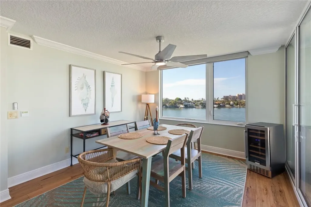 736 Island Way Clearwater FL 33767