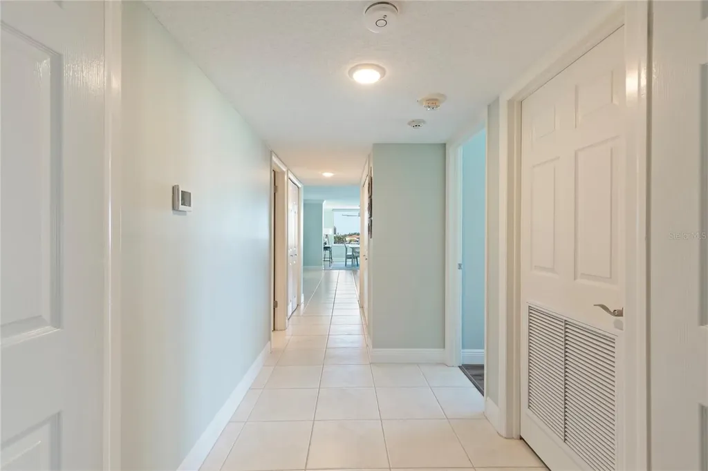 736 Island Way Clearwater FL 33767