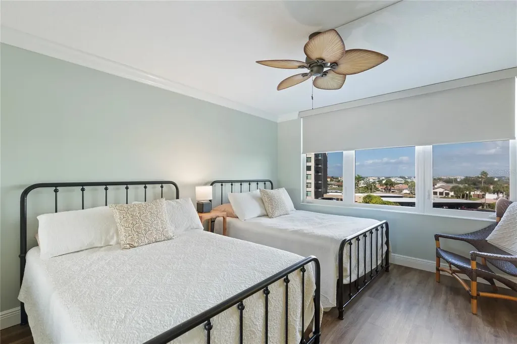736 Island Way Clearwater FL 33767