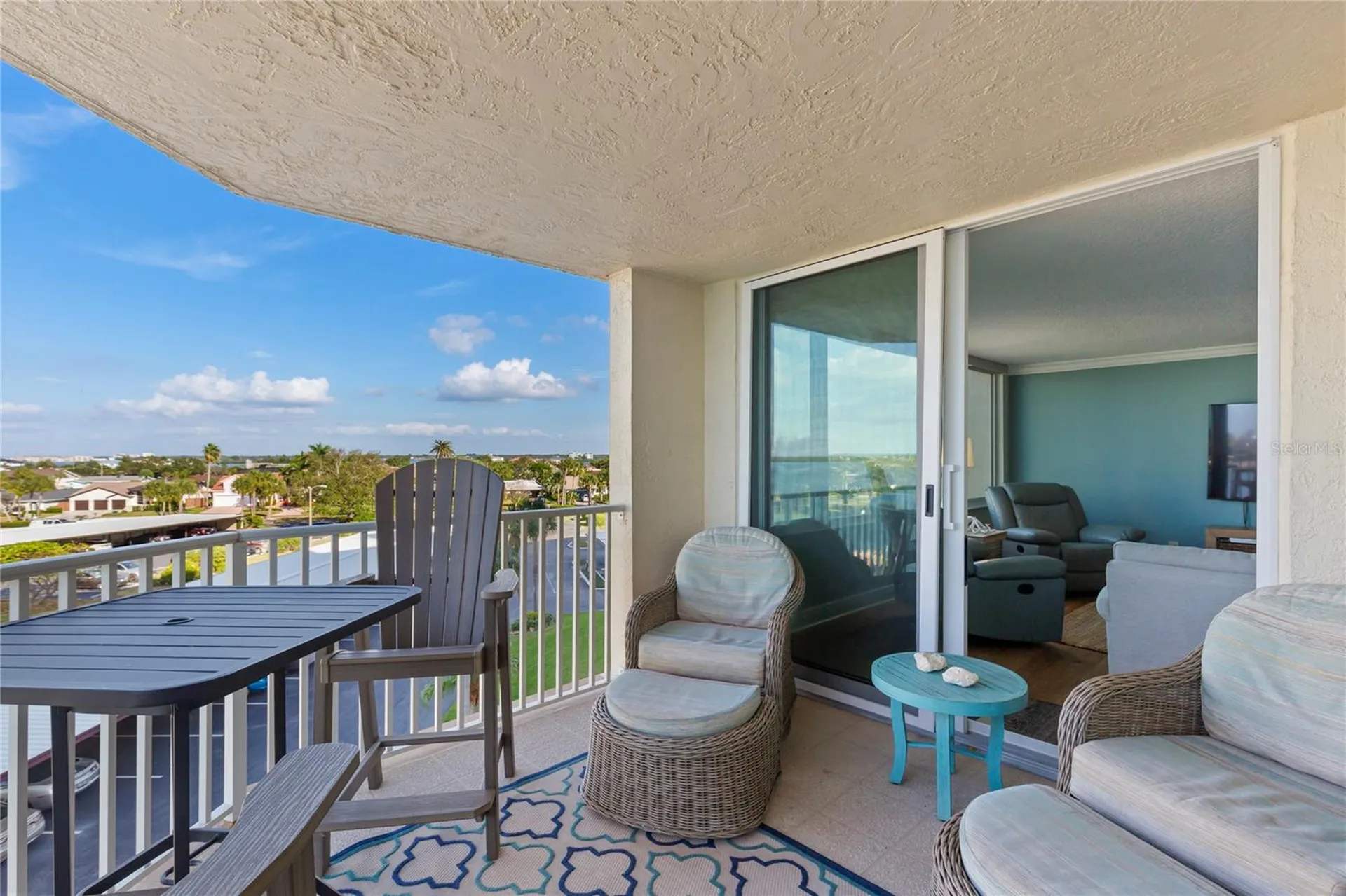 736 Island Way Clearwater FL 33767