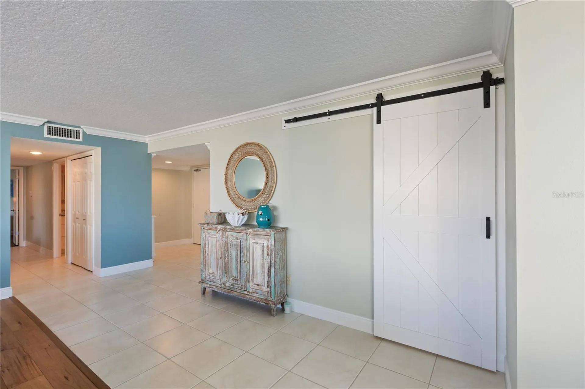 736 Island Way Clearwater FL 33767