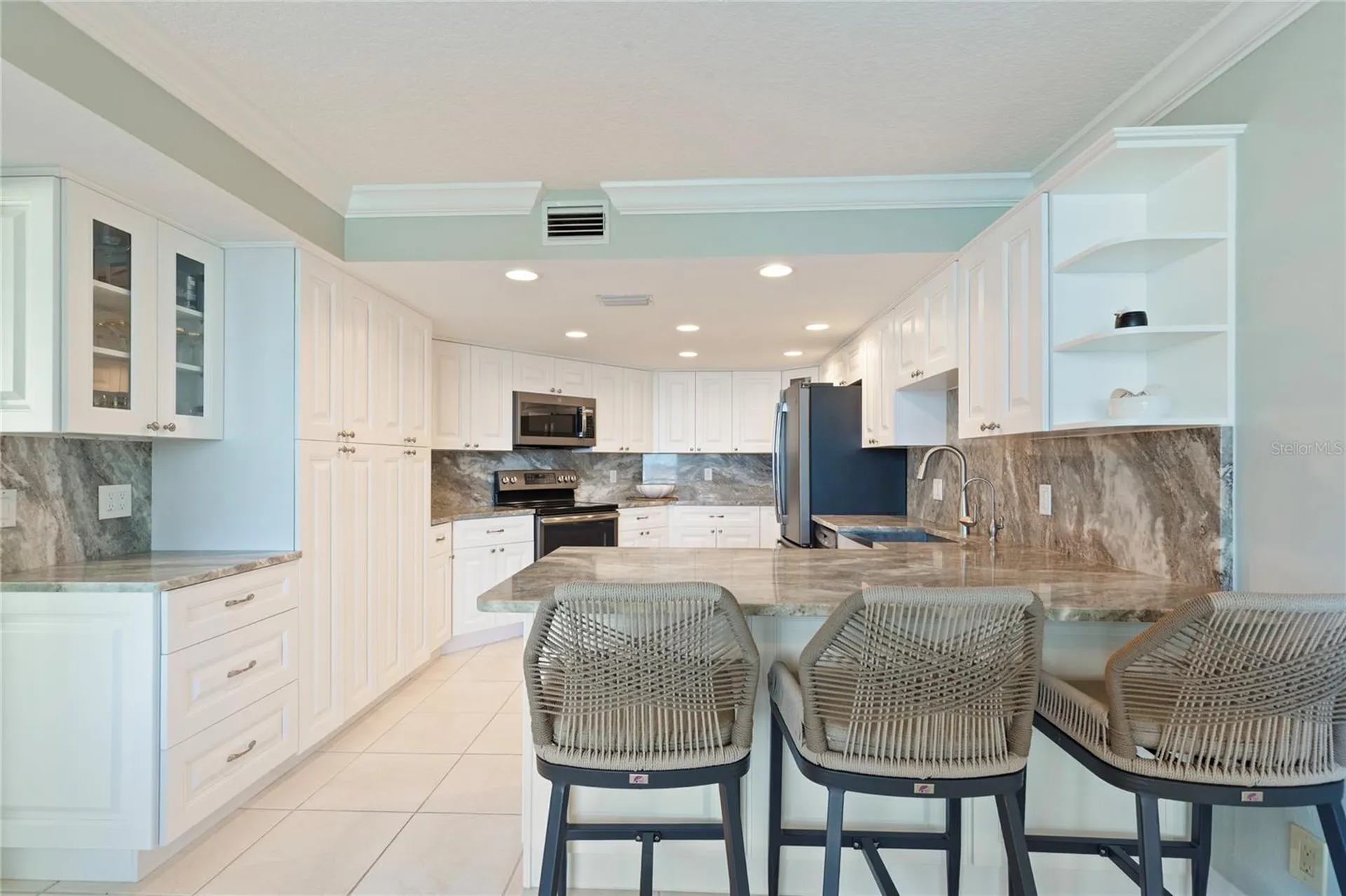 736 Island Way Clearwater FL 33767