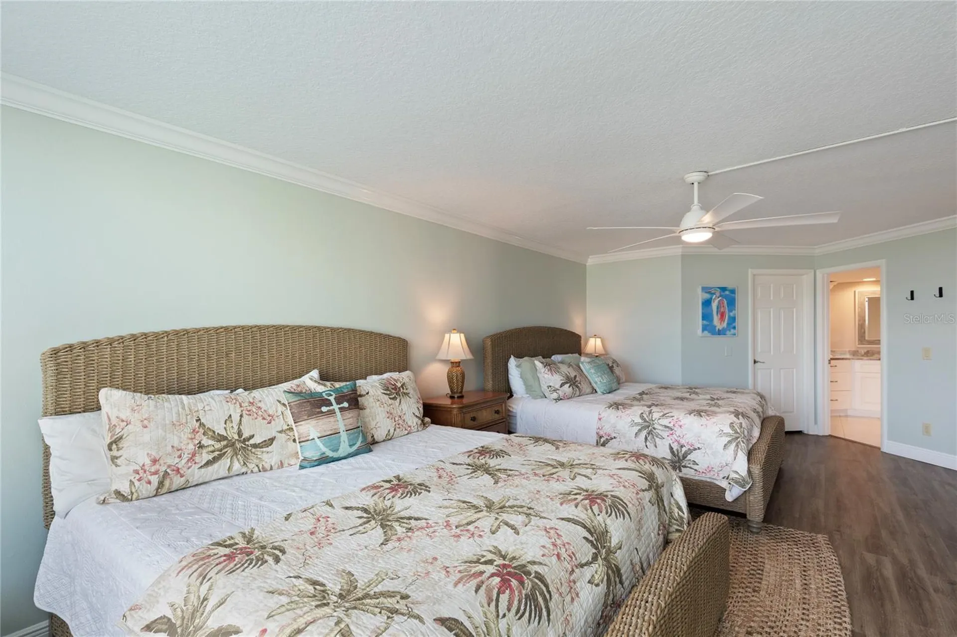 736 Island Way Clearwater FL 33767