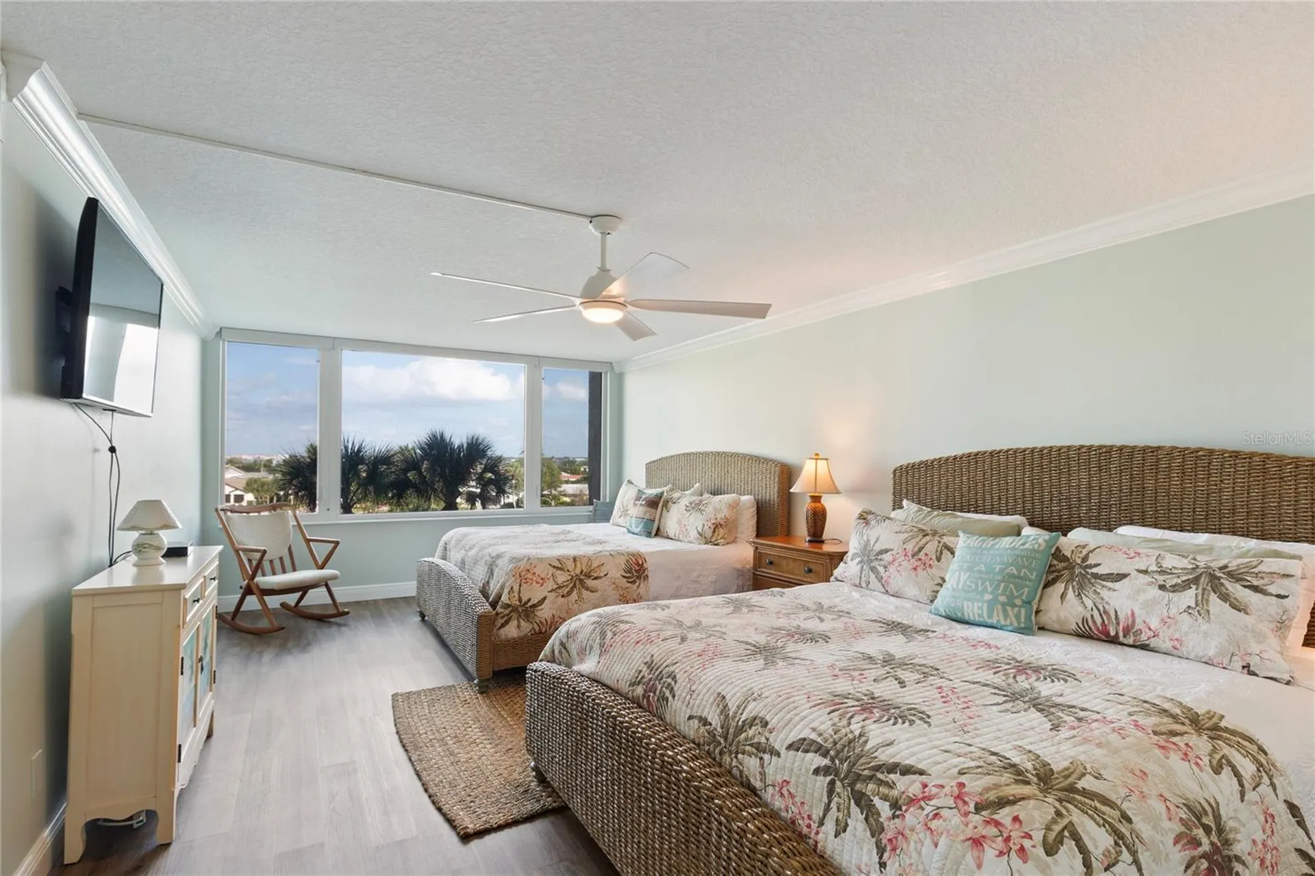 736 Island Way Clearwater FL 33767